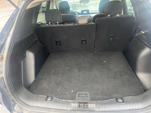 Used 2020 Ford Escape SE image 15