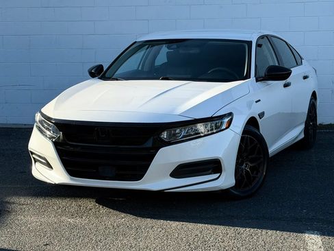 Used 2020 Honda Accord Hybrid image 1