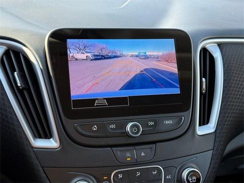 Used 2024 Chevrolet Malibu LT image 23