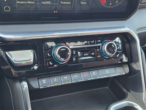 Used 2024 GMC Sierra 3500 Denali Ultimate image 69