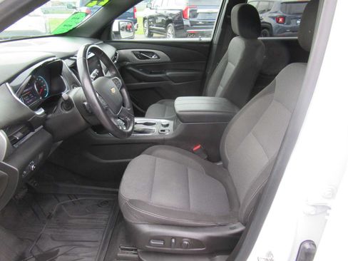 Used 2022 Chevrolet Traverse LT w/ LPO, Floor Liner Package AWD/4WD image 13