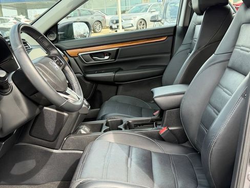 Used 2019 Honda CR-V Touring image 11