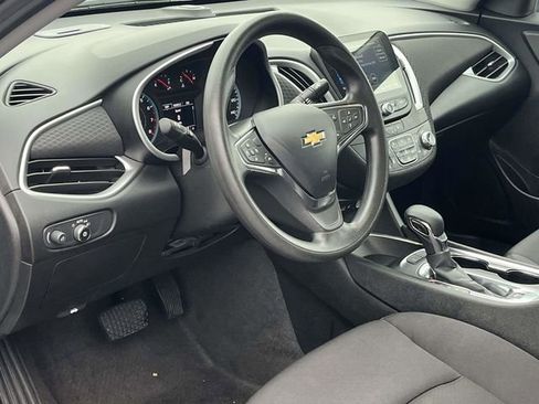 Used 2024 Chevrolet Malibu LT FWD image 12