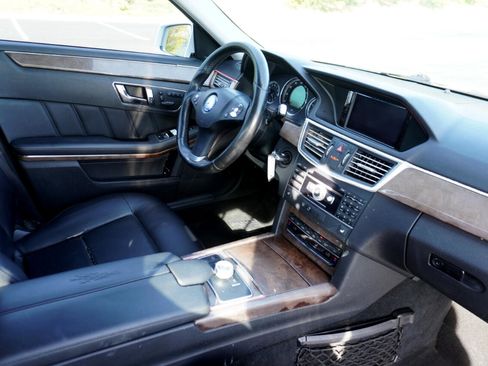 Used 2011 Mercedes-Benz E 350 E350 Sedan 4MATIC image 22