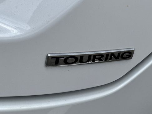 Certified 2023 Honda Pilot Touring image 28