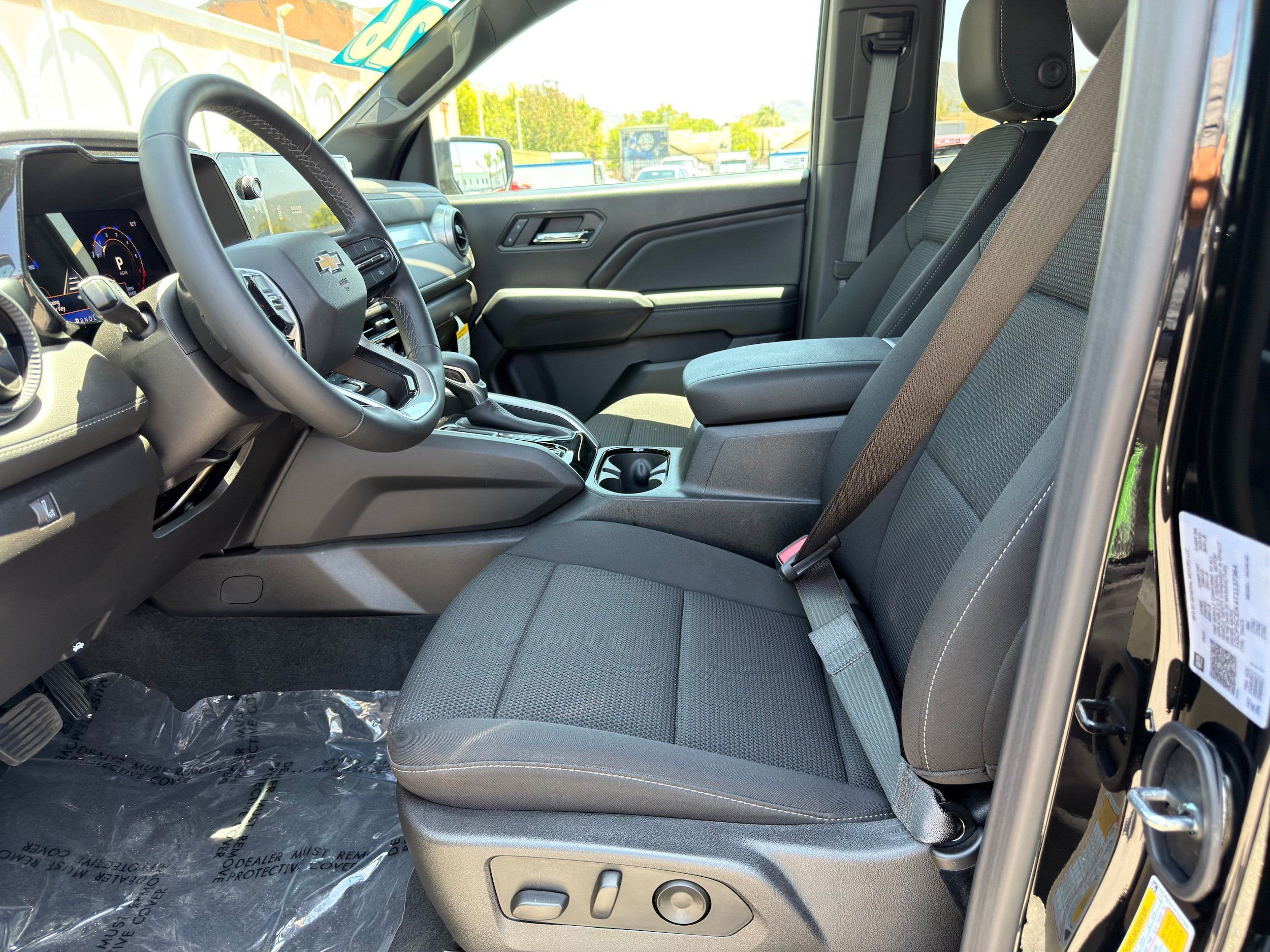 Used 2026 Chevrolet Colorado LT RWD image 24