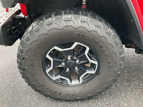 Used 2020 Jeep Gladiator Rubicon image 9