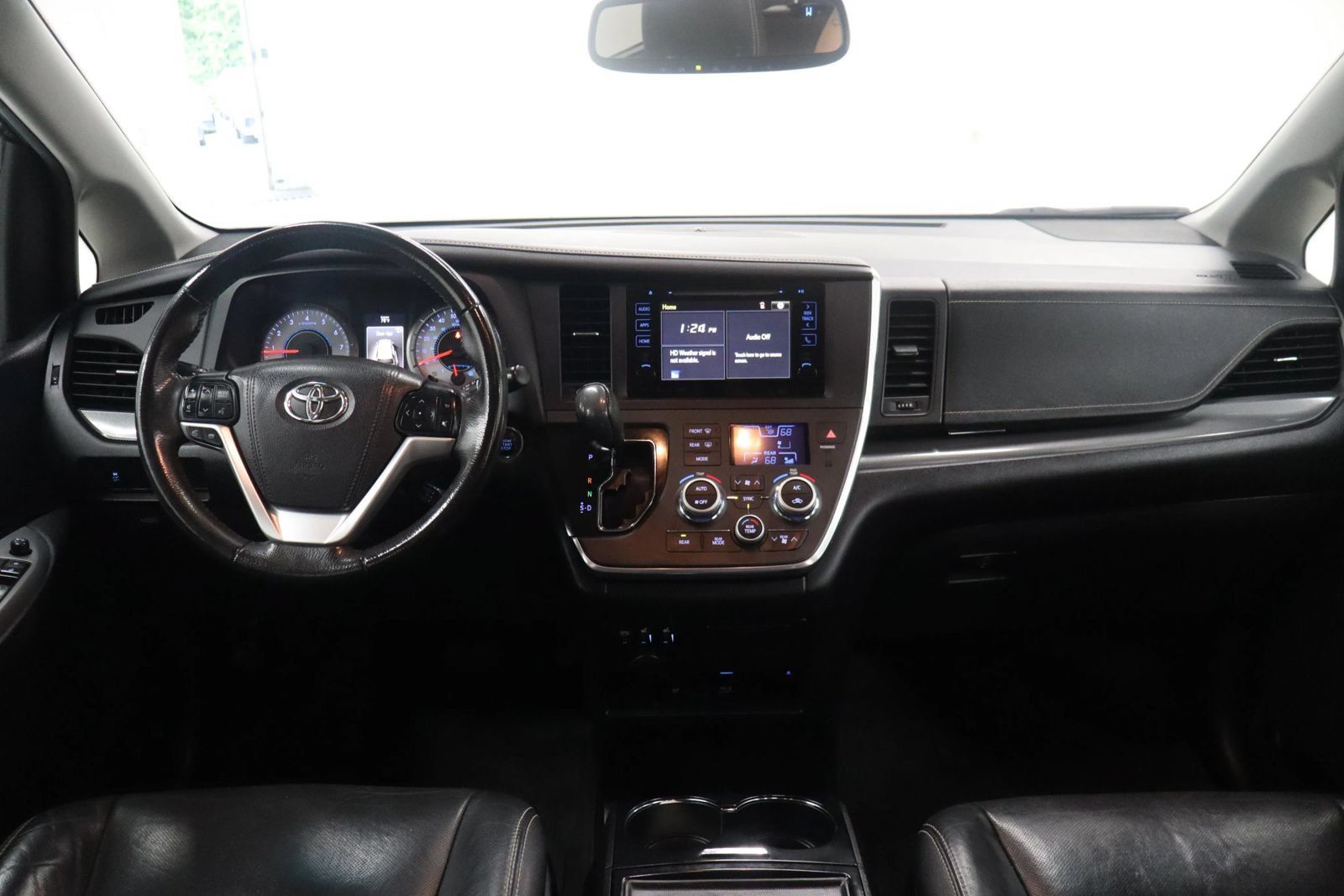 Used 2017 Toyota Sienna SE Premium FWD image 26