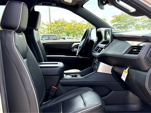 Used 2024 Chevrolet Tahoe Premier image 7