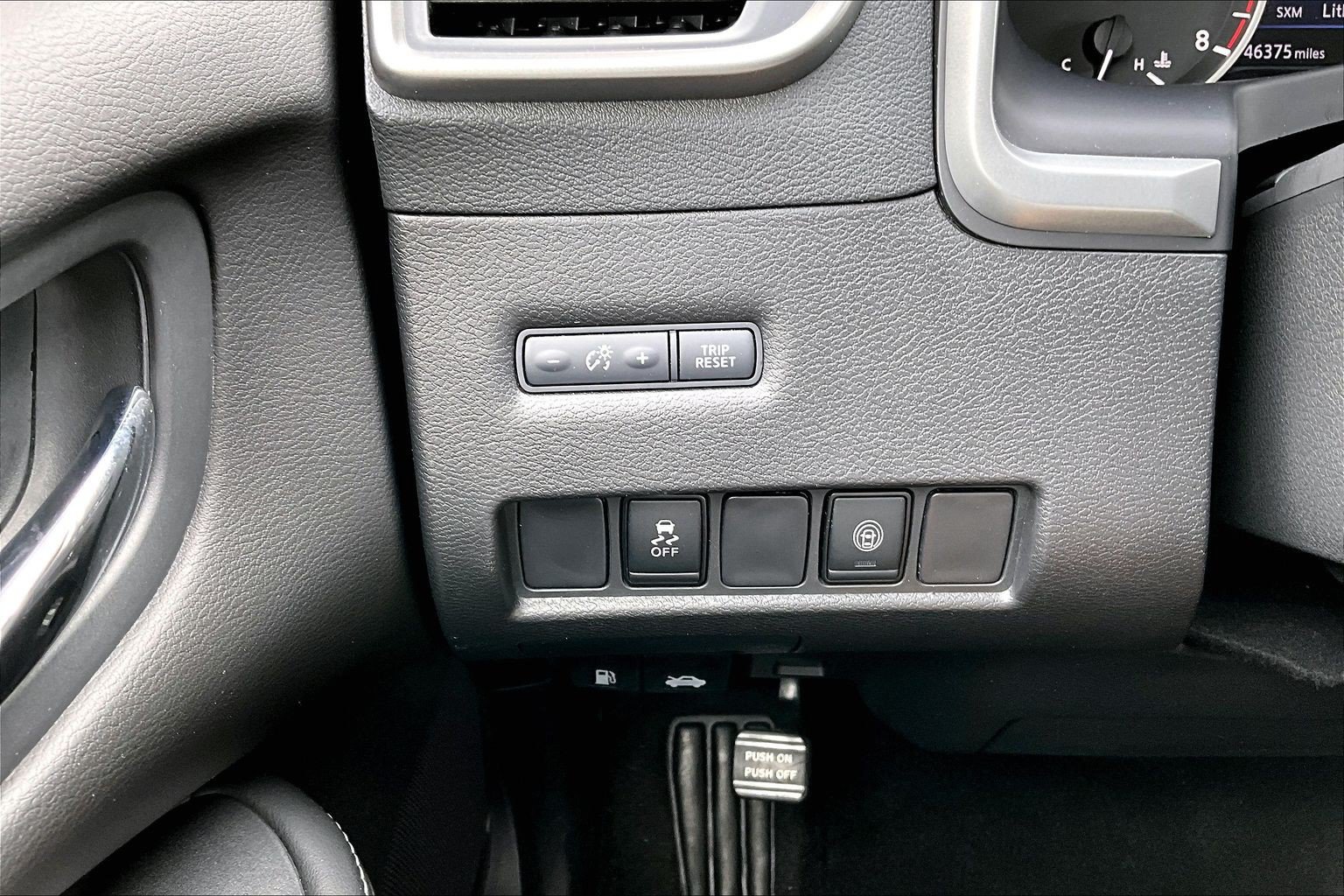 Used 2023 Nissan Murano SV w/ SV Midnight Edition Package FWD image 26