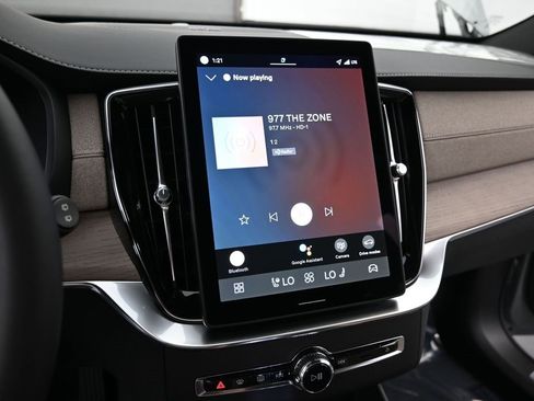 New 2026 Volvo XC90 B6 Plus w/ Protection Package Premier image 22