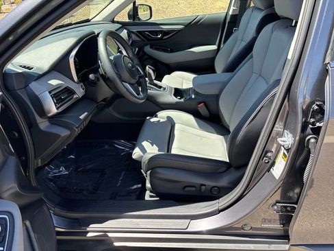 Certified 2025 Subaru Outback Limited AWD/4WD image 12