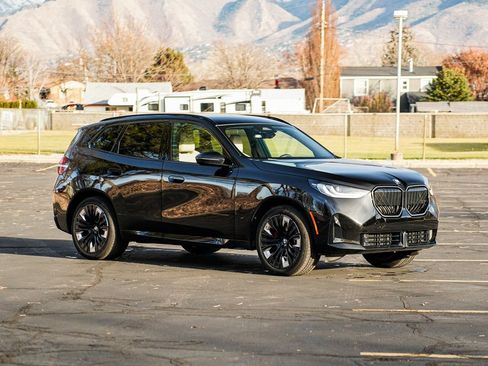 Used 2026 BMW X3 xDrive30 w/ M Sport Package image 3