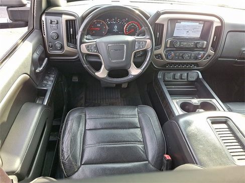 Used 2016 GMC Sierra 2500 Denali w/ Duramax Plus Package image 11