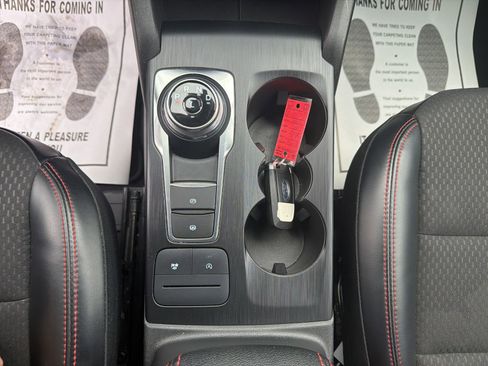 Used 2024 Ford Escape ST-Line image 14
