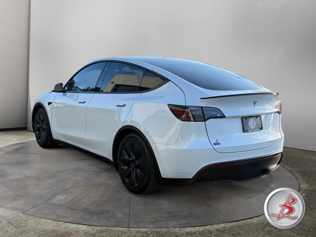 Used 2022 Tesla Model Y Performance AWD/4WD image 5