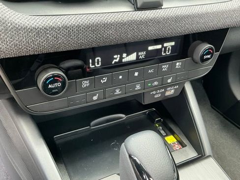 Certified 2026 Subaru Outback Limited AWD/4WD image 22