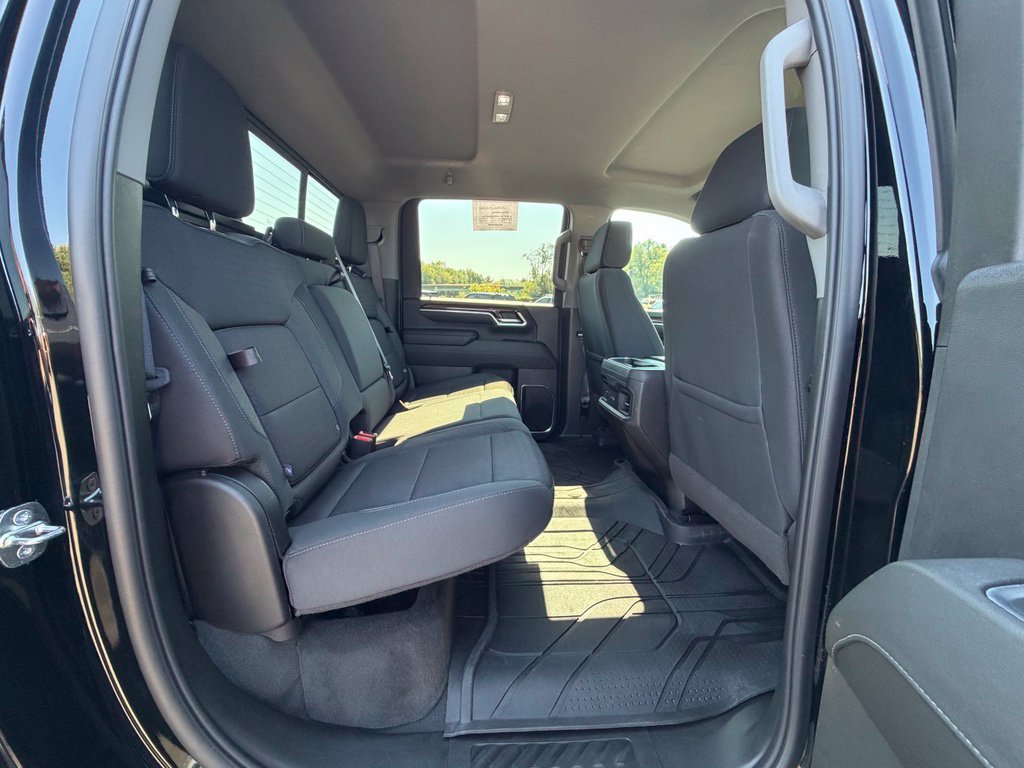 Used 2024 Chevrolet Silverado 2500 LT w/ Midnight Edition AWD/4WD image 23