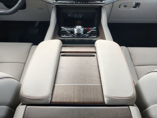 Used 2023 Jeep Grand Wagoneer Series II w/ Flexible Seating Group AWD/4WD image 18