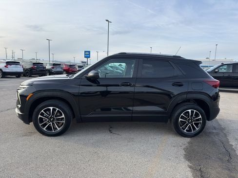 Used 2024 Chevrolet TrailBlazer LT w/ Convenience Package image 6