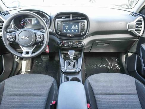 Used 2021 Kia Soul S FWD image 14