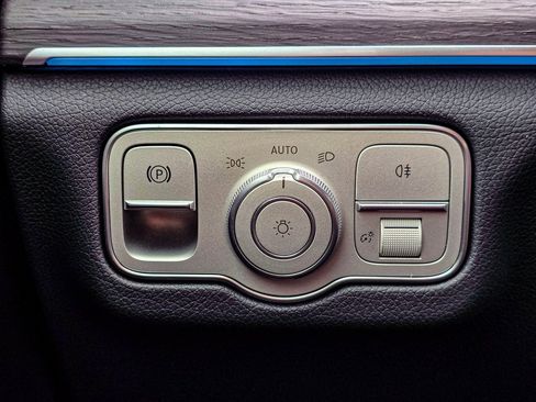 New 2026 Mercedes-Benz GLS 580 4MATIC image 27