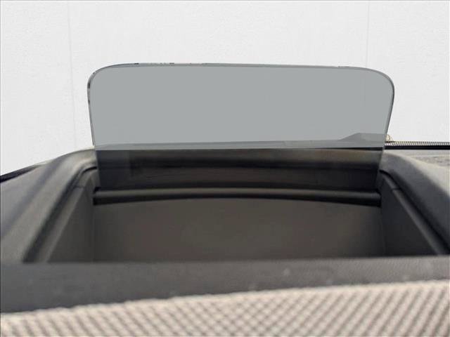 Used 2025 MINI Cooper 2-Door Hardtop FWD image 11