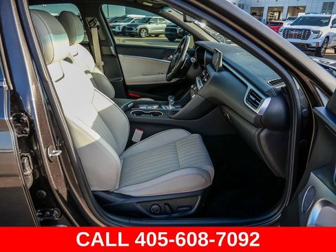 Used 2024 Genesis G70 3.3T Advanced RWD image 17