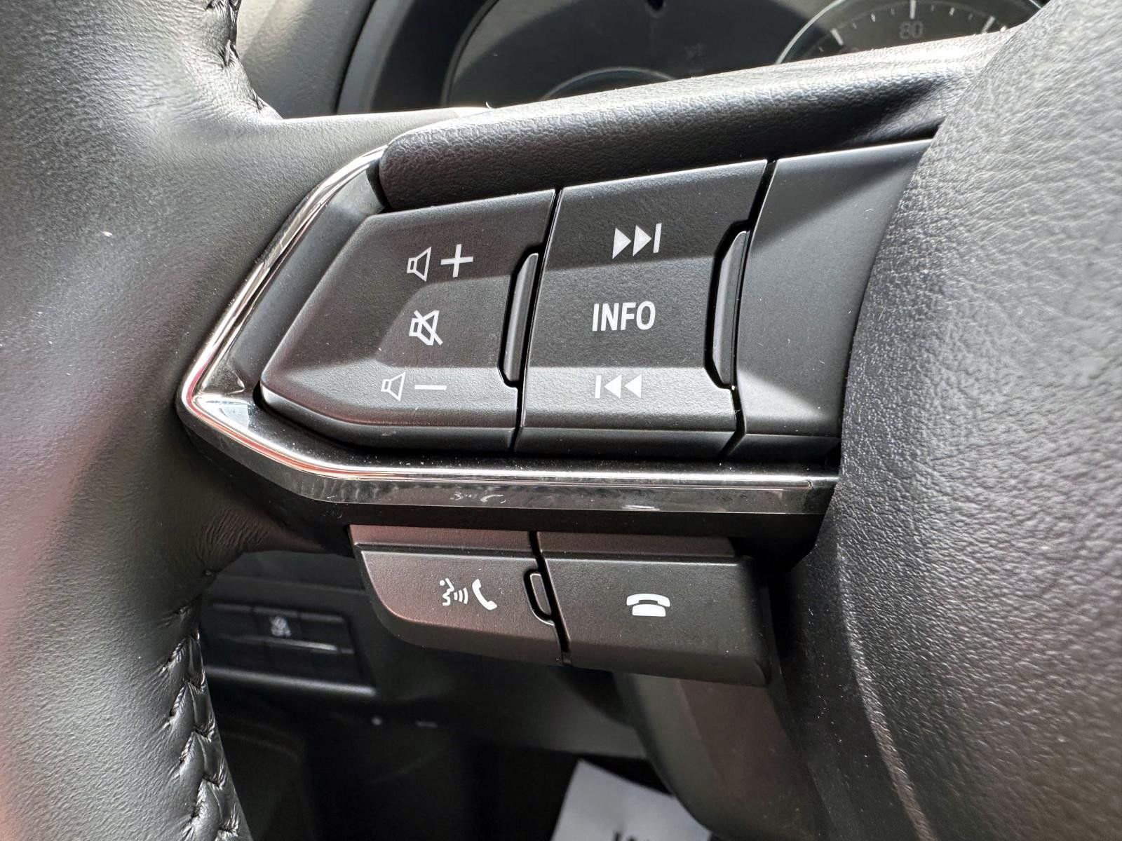 Used 2023 MAZDA CX-5 AWD 2.5 S w/ Premium Package image 18