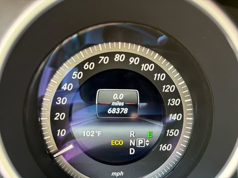 Used 2014 Mercedes-Benz E 350 4MATIC Sedan image 19