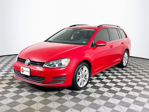 Used 2016 Volkswagen Golf Limited Edition image 3