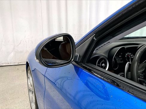 Used 2019 Alfa Romeo Giulia Ti Sport w/ Quick Order Package 22S Sport AWD/4WD image 10