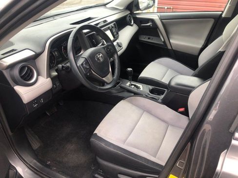 Used 2016 Toyota RAV4 XLE AWD/4WD image 8