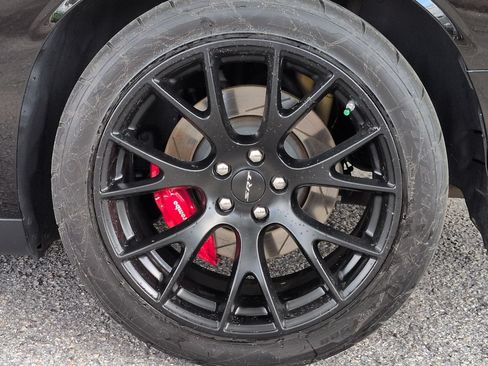 Used 2016 Dodge Challenger SRT Hellcat RWD image 11