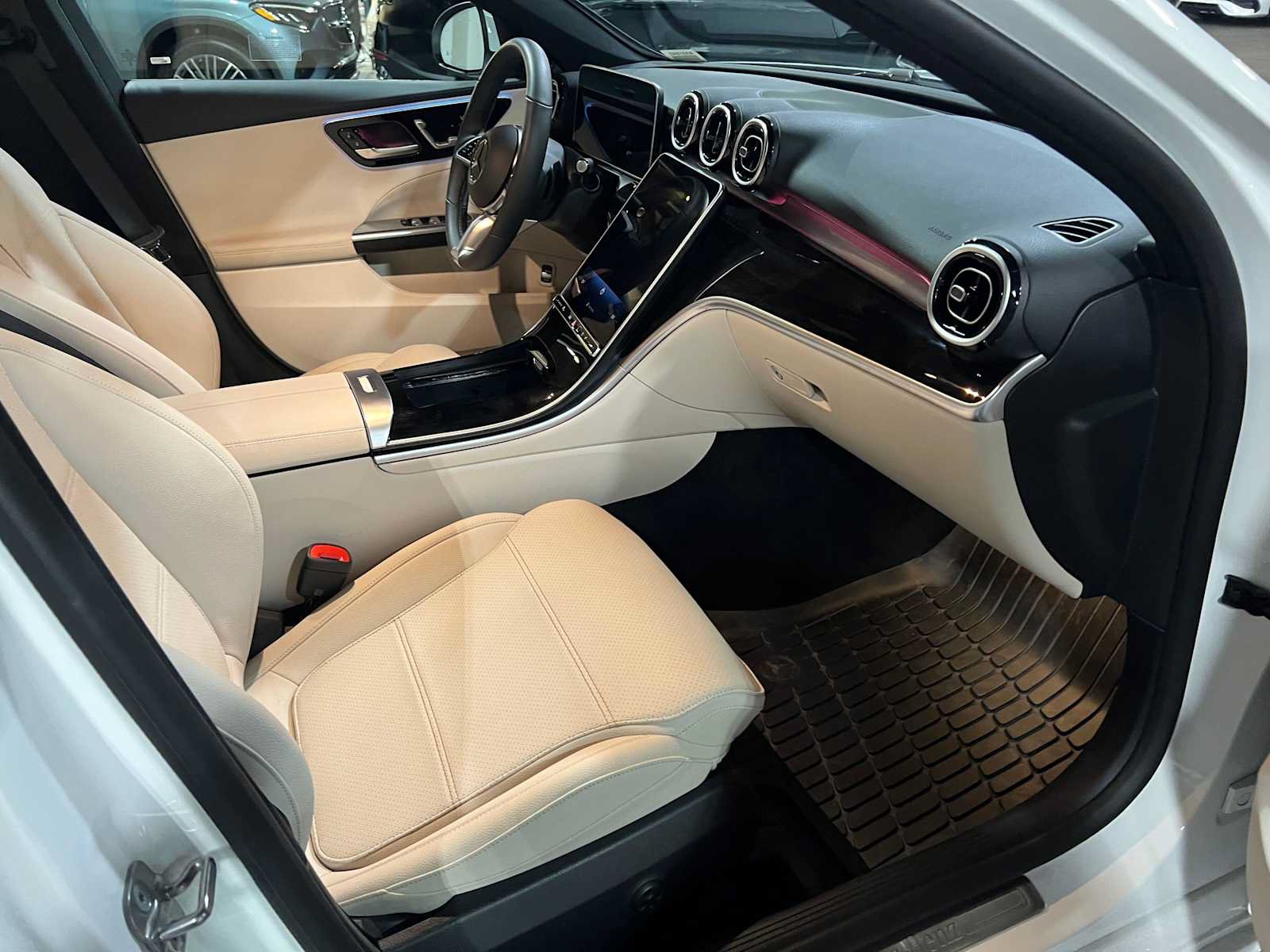 Used 2026 Mercedes-Benz C 300 4MATIC Sedan image 11