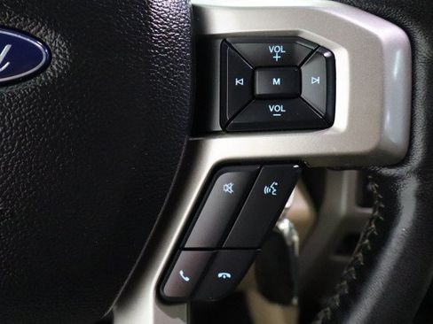 Used 2020 Ford F250 Lariat w/ Lariat Value Package AWD/4WD image 40