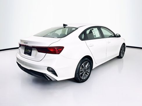 Used 2024 Kia Forte LXS image 9