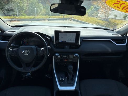 Used 2025 Toyota RAV4 XLE image 16