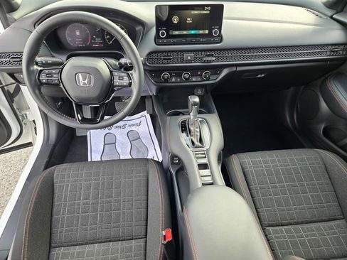 Used 2023 Honda HR-V Sport image 29