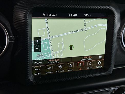 Used 2023 Jeep Wrangler Sahara w/ Cold Weather Group image 21