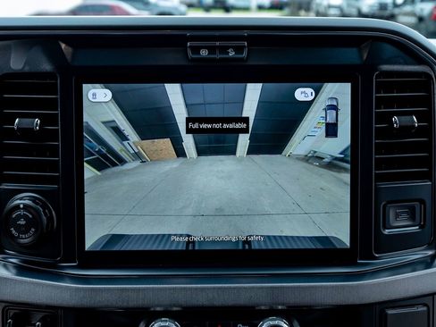 Used 2025 Ford F350 Platinum image 26