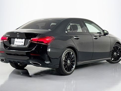 Used 2022 Mercedes-Benz A 220 image 11