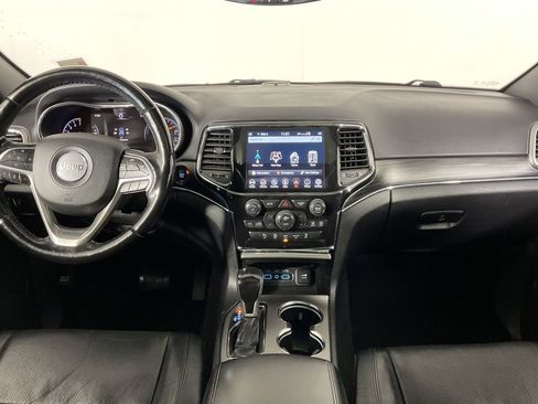 Used 2020 Jeep Grand Cherokee Limited w/ Luxury Group II image 16