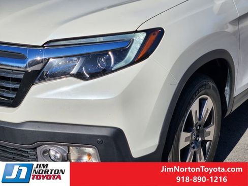 Used 2017 Honda Ridgeline RTL-E image 10
