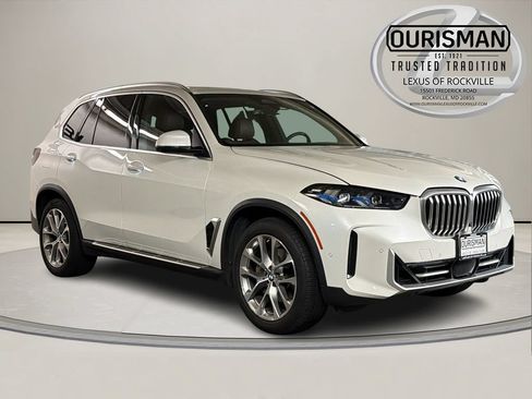 Used 2024 BMW X5 xDrive40i w/ Premium Package AWD/4WD image 1