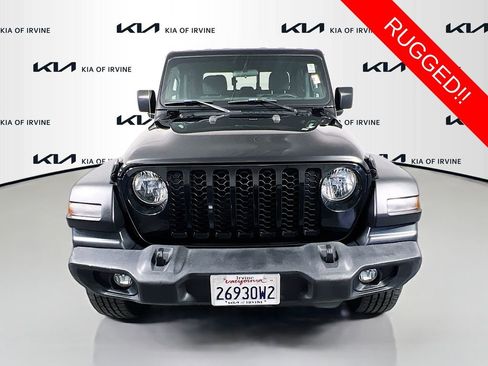 Used 2020 Jeep Gladiator Sport w/ Quick Order Package 24S image 2