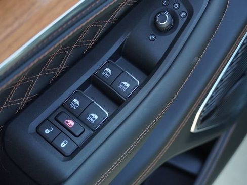 New 2026 Jeep Grand Cherokee Summit w/ Obsidian Package AWD/4WD image 22