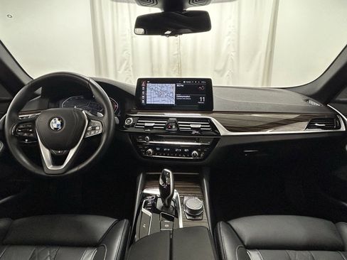 Used 2023 BMW 540i xDrive 540i xDrive w/ Premium Package image 8