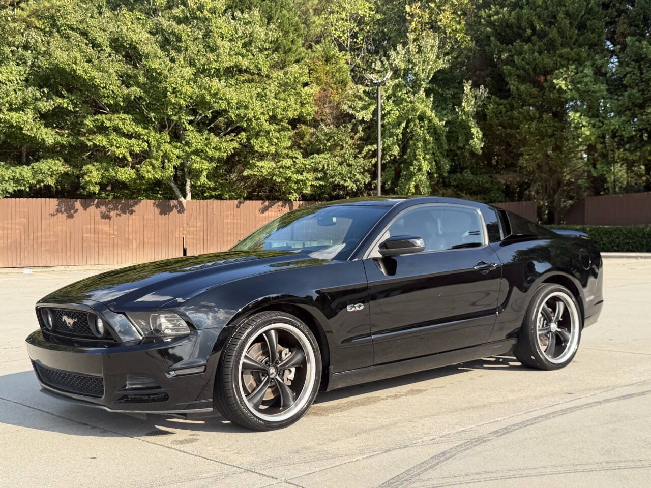 Used 2013 Ford Mustang GT RWD image 1