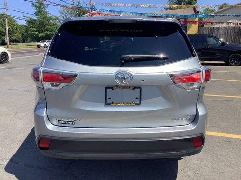 Used 2015 Toyota Highlander XLE AWD/4WD image 6